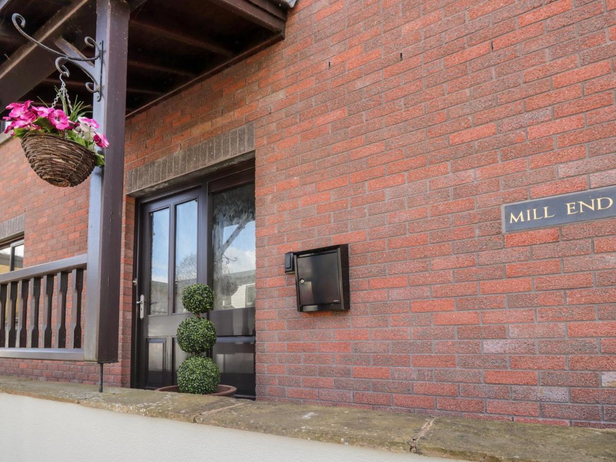 Mill End Villa Penrith Bagian luar foto