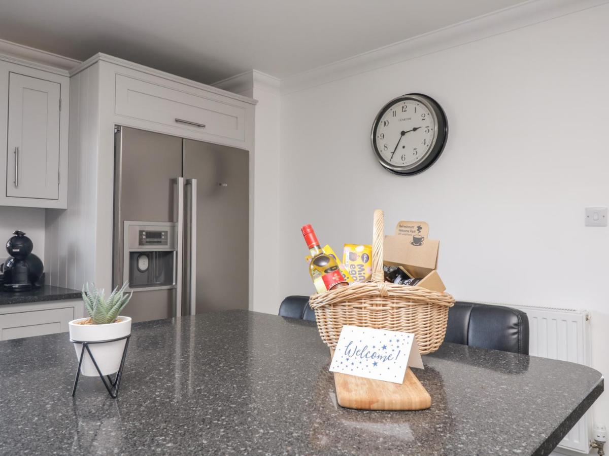 Mill End Villa Penrith Bagian luar foto