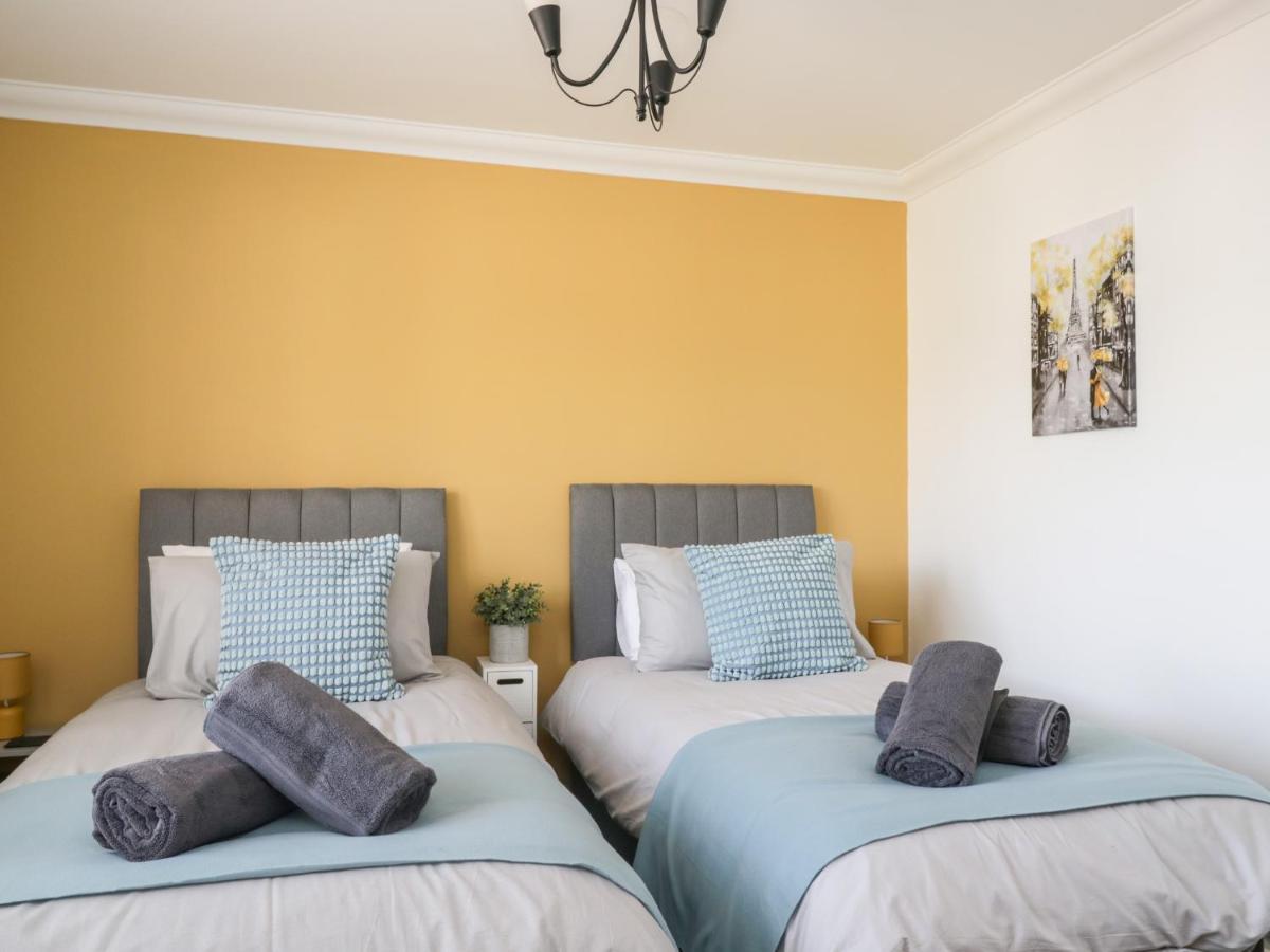 Mill End Villa Penrith Bagian luar foto