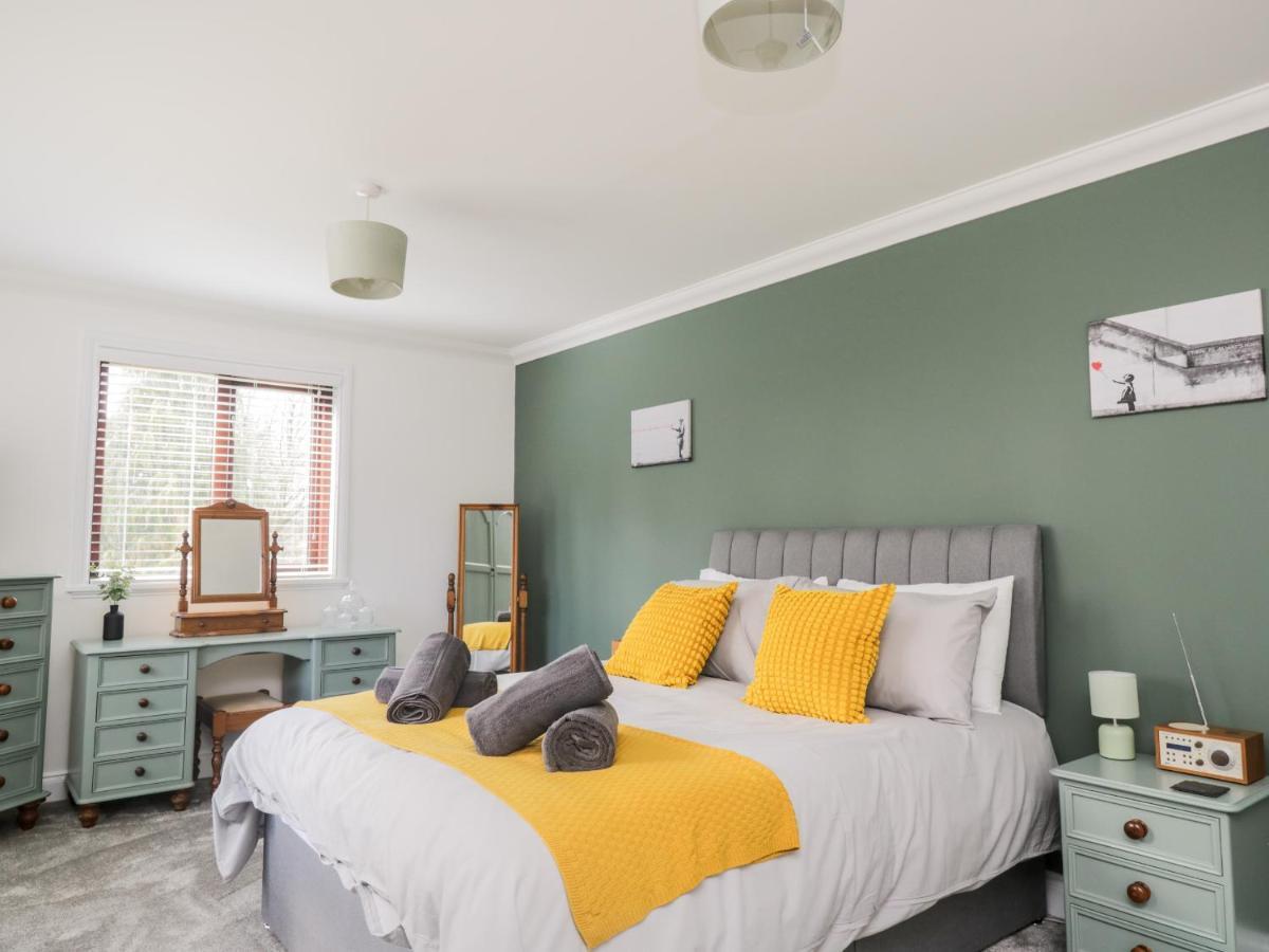 Mill End Villa Penrith Bagian luar foto