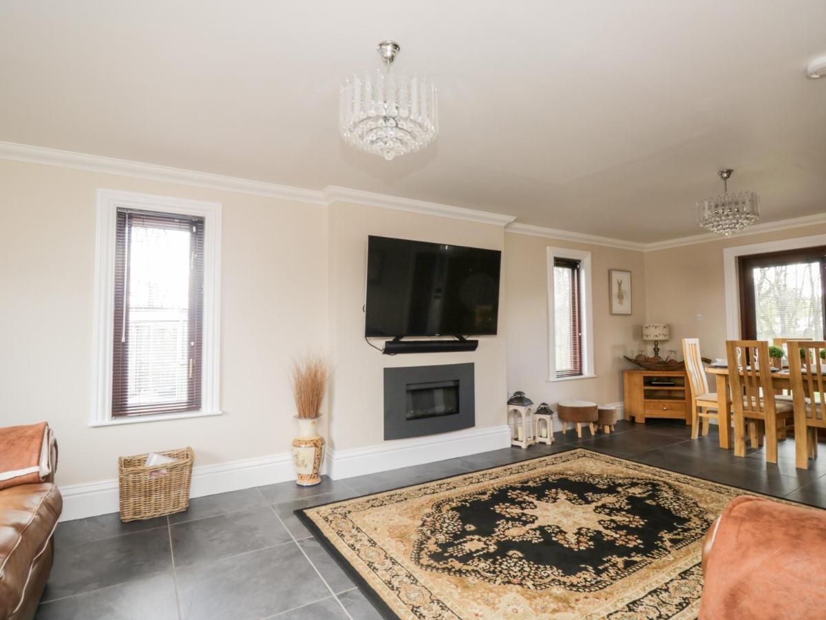 Mill End Villa Penrith Bagian luar foto