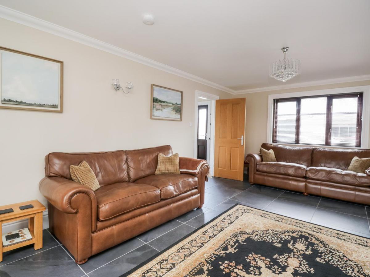 Mill End Villa Penrith Bagian luar foto