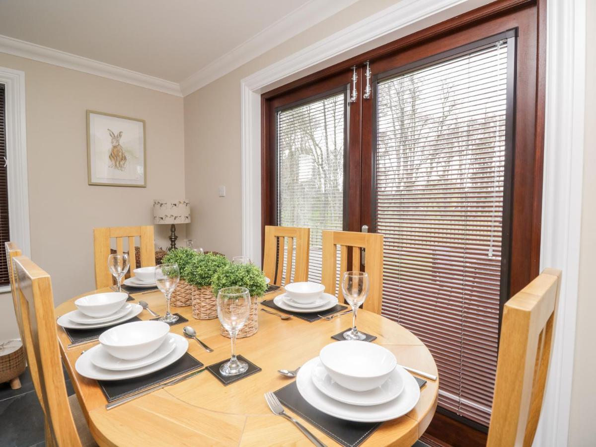 Mill End Villa Penrith Bagian luar foto