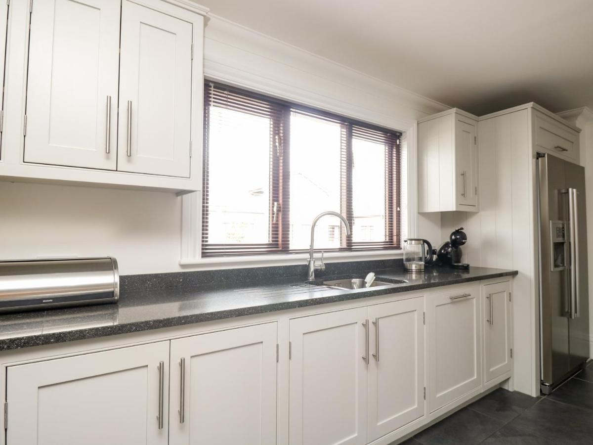 Mill End Villa Penrith Bagian luar foto