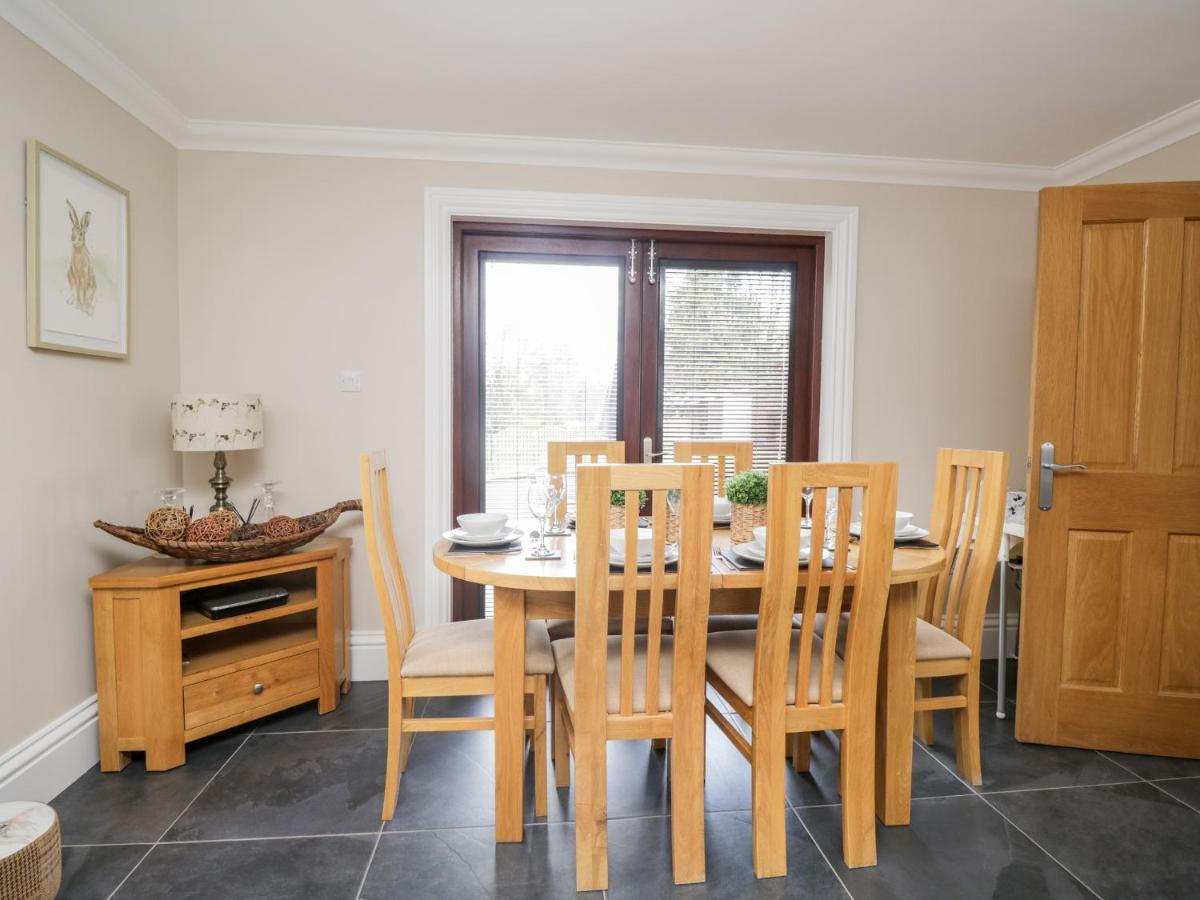 Mill End Villa Penrith Bagian luar foto